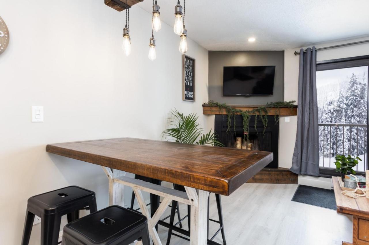 Nest On Perfection - Newly Renovated Ski In Ski Out Mountain View Condo Big White エクステリア 写真