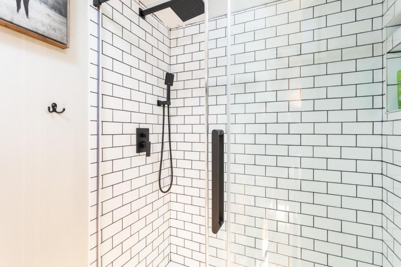 Nest On Perfection - Newly Renovated Ski In Ski Out Mountain View Condo Big White エクステリア 写真