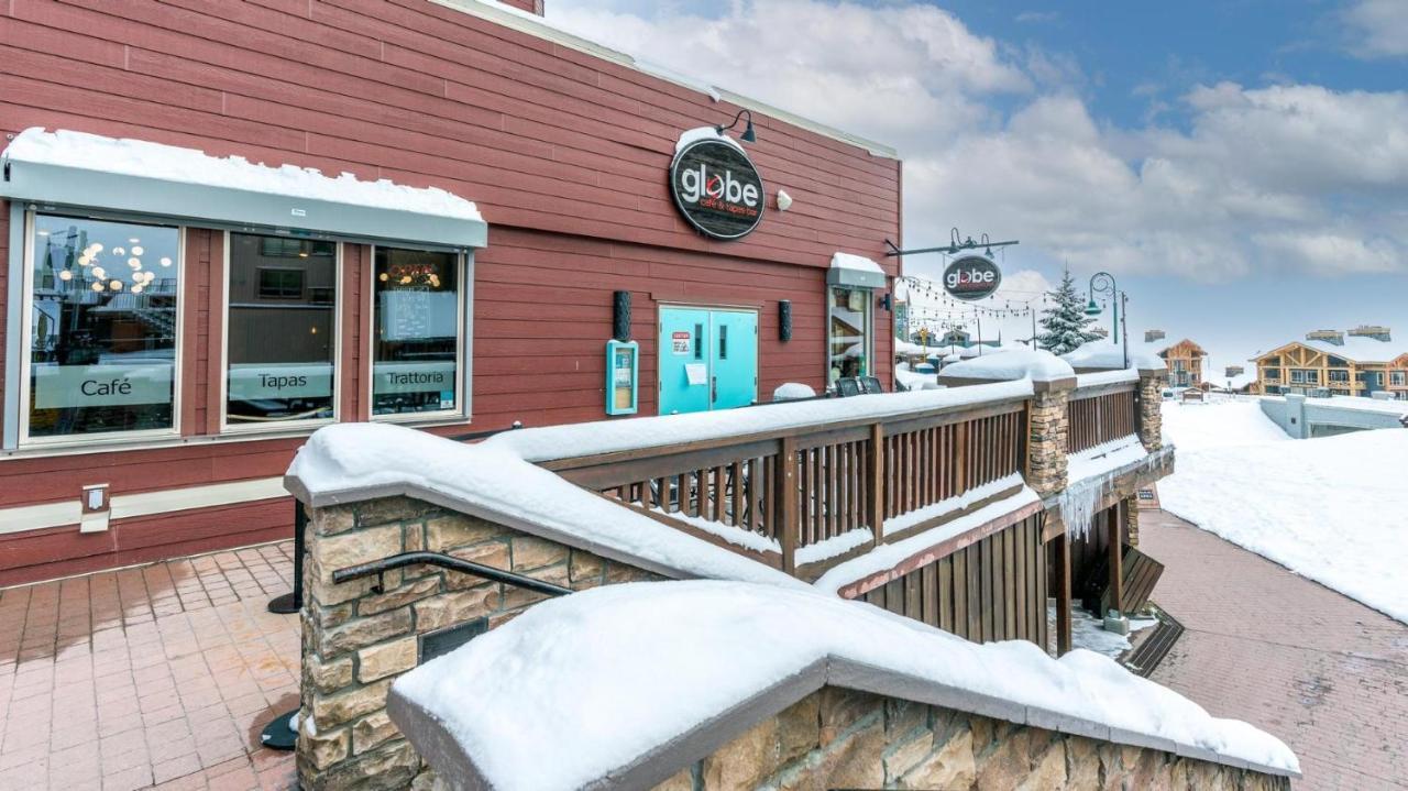 Nest On Perfection - Newly Renovated Ski In Ski Out Mountain View Condo Big White エクステリア 写真