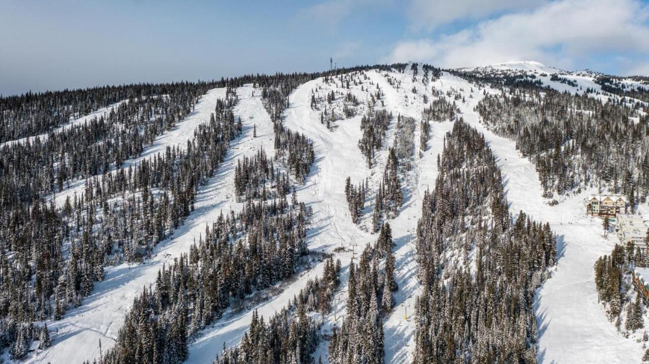 Nest On Perfection - Newly Renovated Ski In Ski Out Mountain View Condo Big White エクステリア 写真